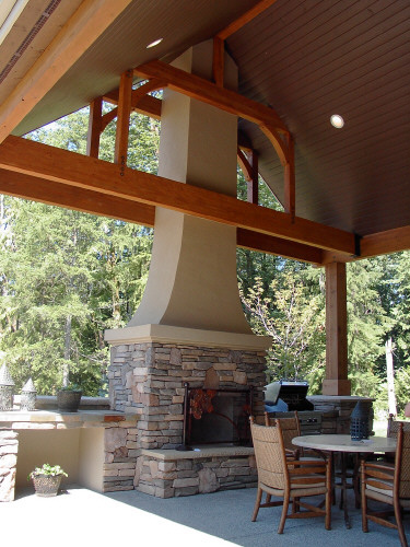 terrasse exterieure avec poutres en bois de cedre