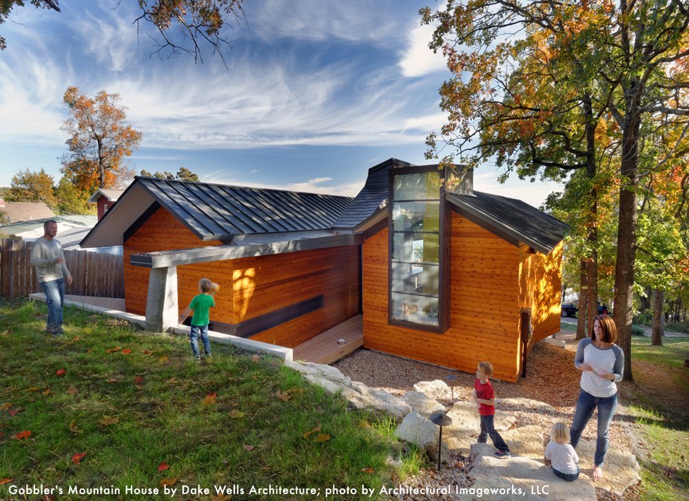 Outdoor Modern House With Family Cedar Siding 
